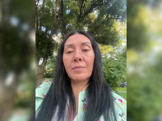 Karolina_Milf webcam