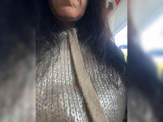 Karolina_Milf webcam