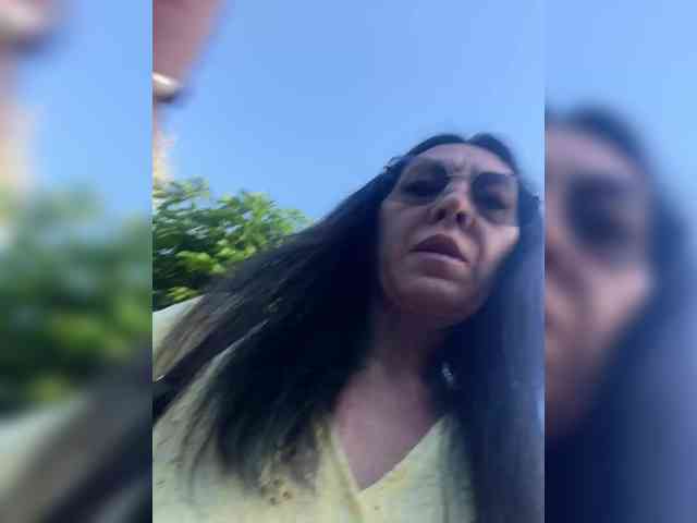 Karolina_Milf webcam