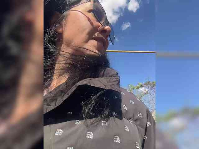 Karolina_Milf webcam