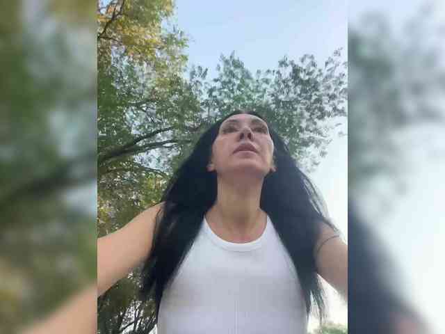 KarolinaMilf Sex Cam Show