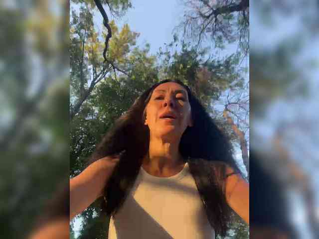 KarolinaMilf Sex Cam Show