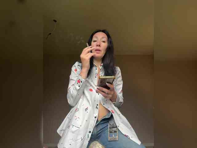 Karolina_Milf webcam