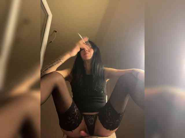Karolina_Milf webcam