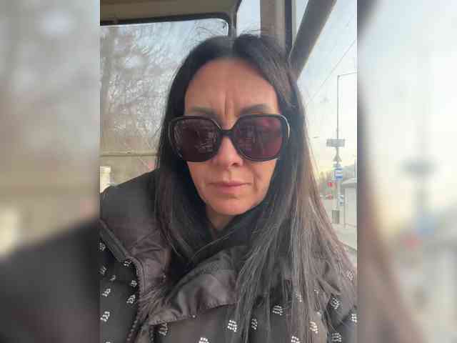 Karolina_Milf webcam