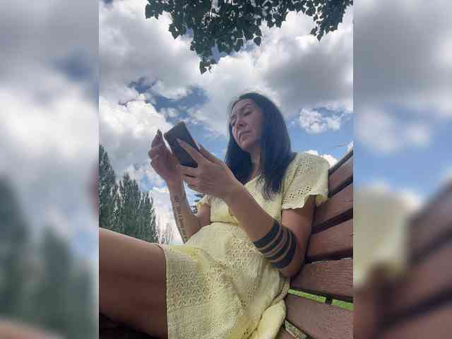 KarolinaMilf Sex Cam Show