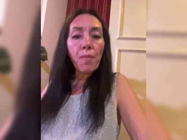 Karolina_Milf webcam