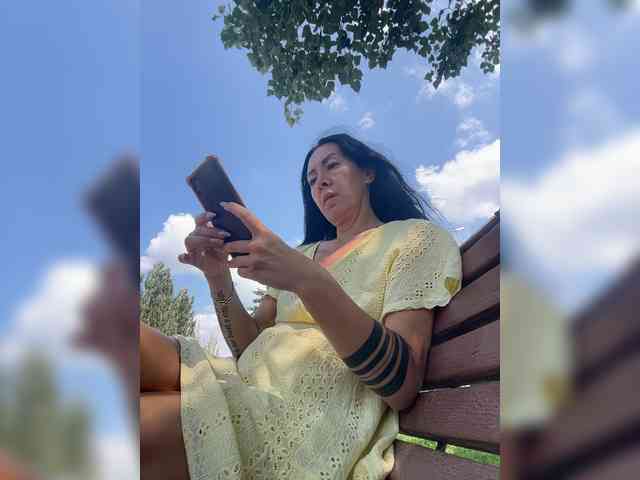 KarolinaMilf Sex Cam Show