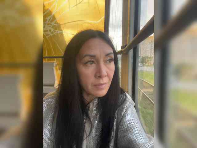 Karolina_Milf webcam