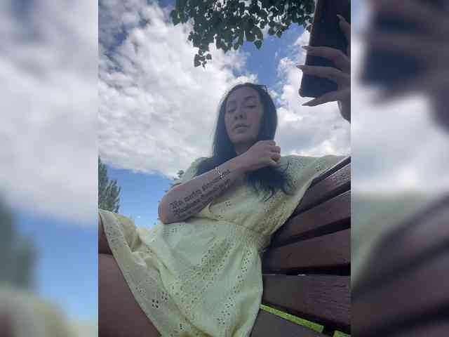 KarolinaMilf Sex Cam Show