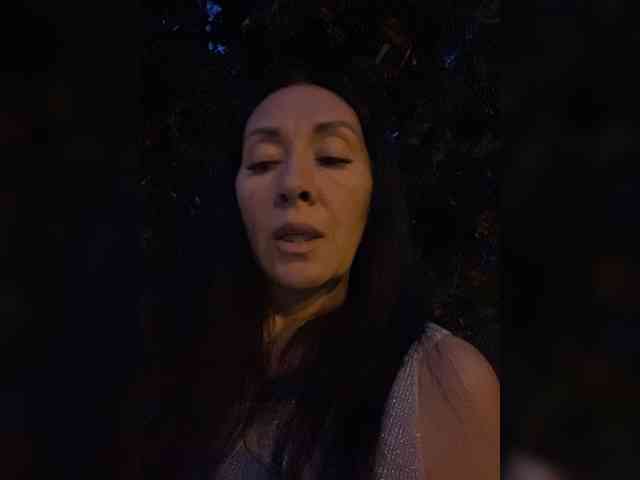 Karolina_Milf webcam
