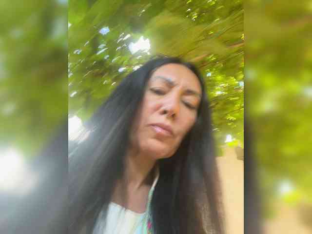 Karolina_Milf webcam