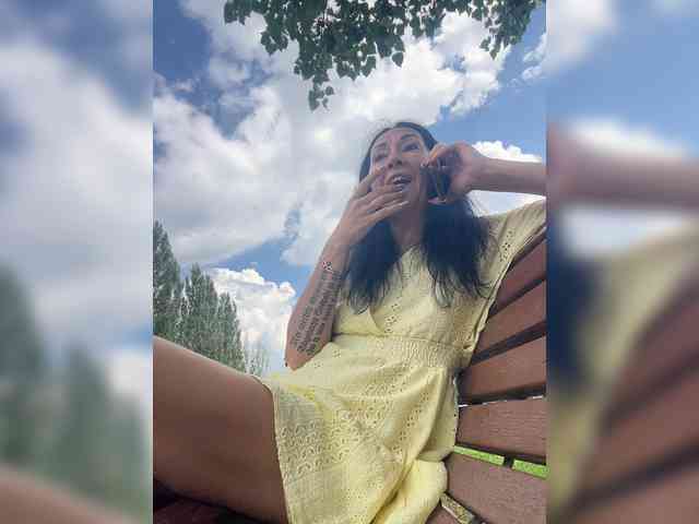 KarolinaMilf Sex Cam Show