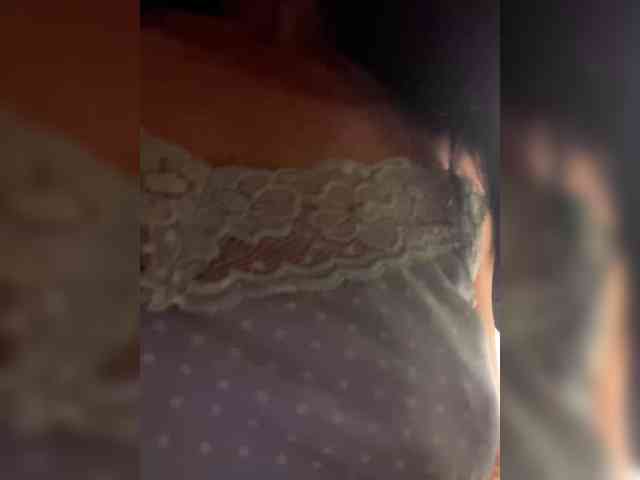 Karolina_Milf webcam