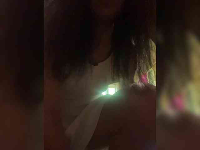 Karolina_Milf webcam