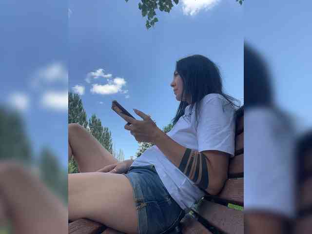 KarolinaMilf Sex Cam Show