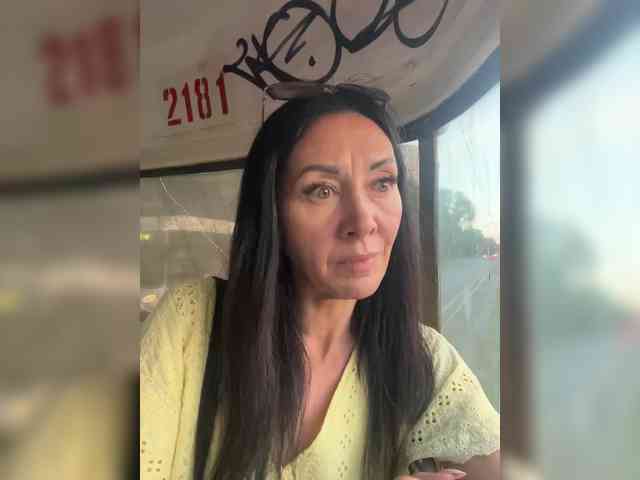 Karolina_Milf webcam