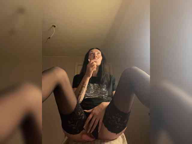Karolina_Milf webcam