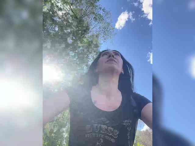 Karolina_Milf webcam
