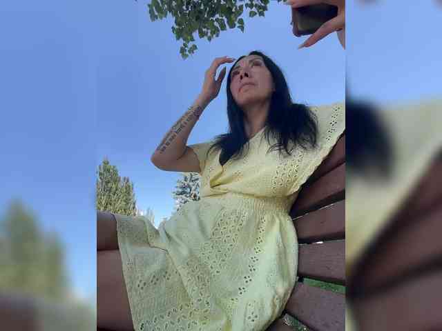 KarolinaMilf Sex Cam Show