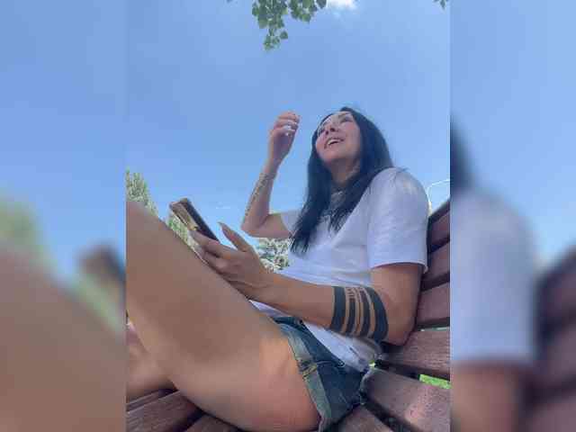 KarolinaMilf Sex Cam Show