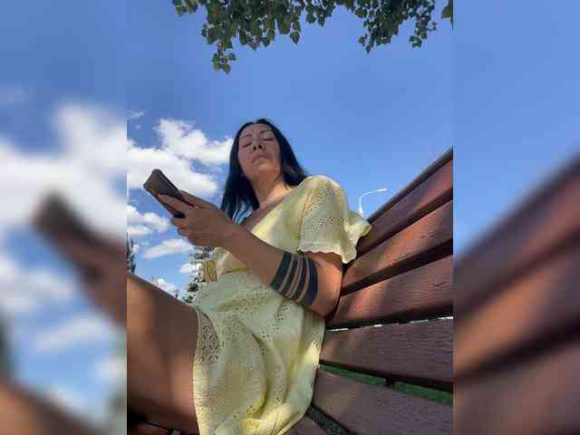 KarolinaMilf Sex Cam Show