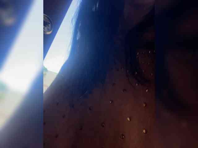Karolina_Milf webcam