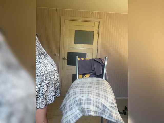 Karolina_Milf webcam
