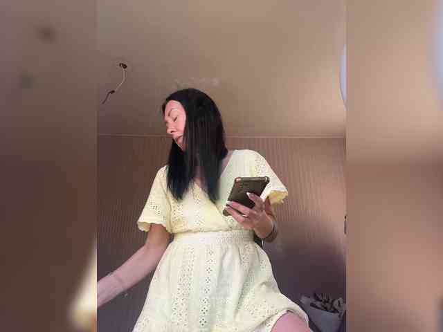 Karolina_Milf webcam