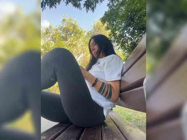 KarolinaMilf Live Webcam on BongaCams