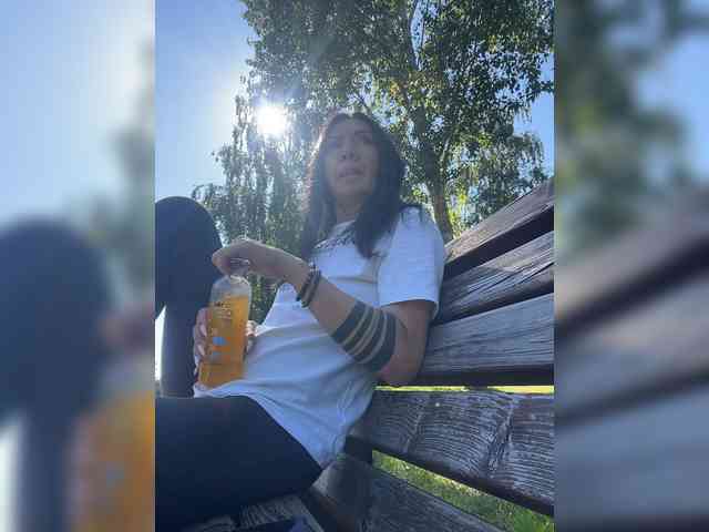 KarolinaMilf Live Webcam on BongaCams