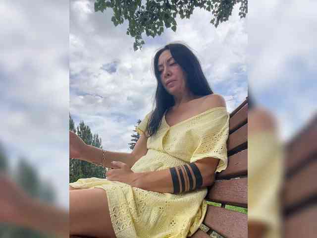 KarolinaMilf Sex Cam Show
