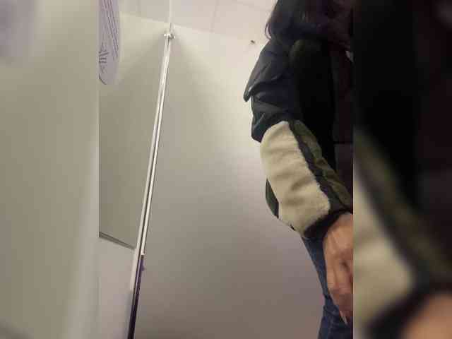 Karolina_Milf webcam