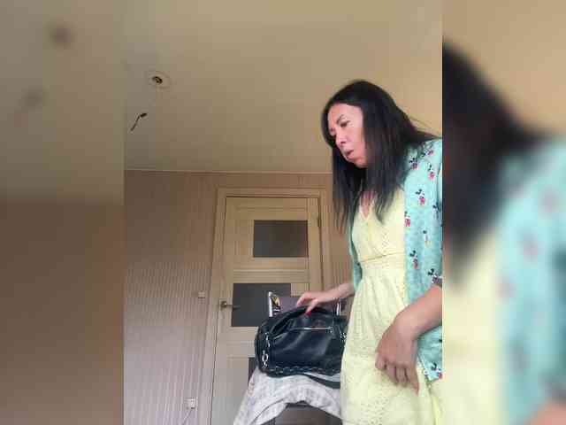Karolina_Milf webcam