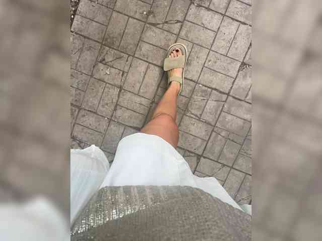 Karolina_Milf webcam