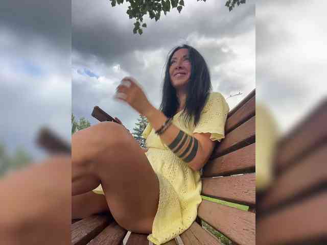 KarolinaMilf Live Webcam on BongaCams