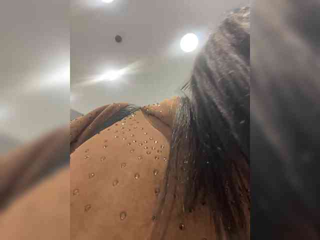 Karolina_Milf webcam