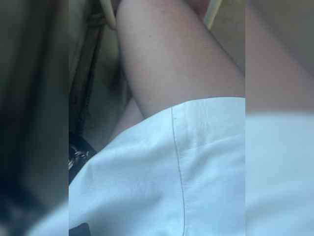 strip webcam KarolinaMilf