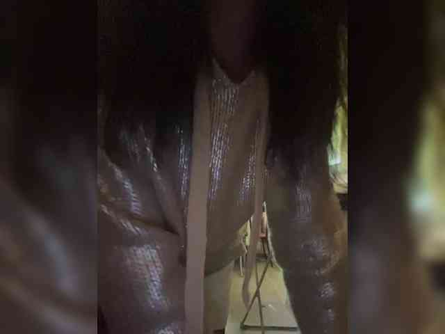 Karolina_Milf webcam