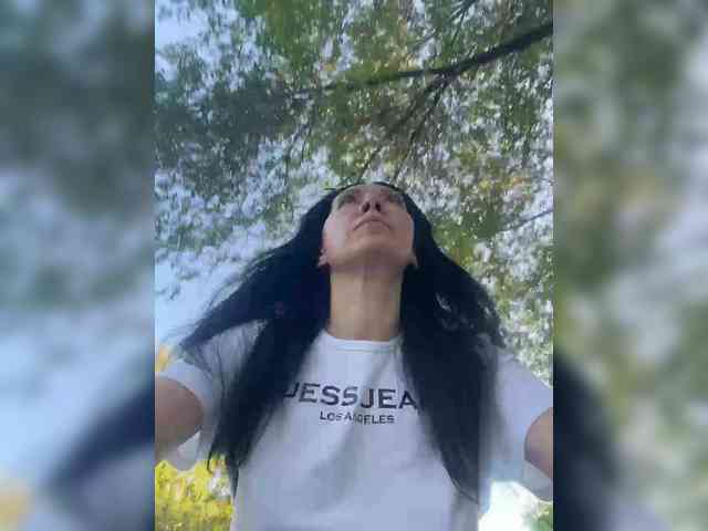 Karolina_Milf webcam