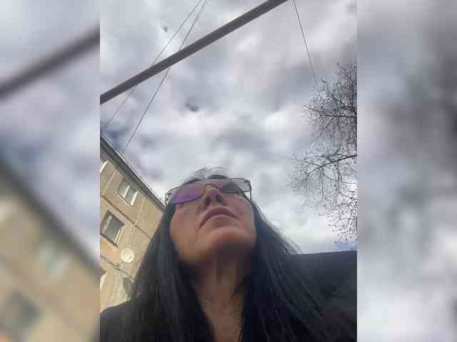 Karolina_Milf webcam