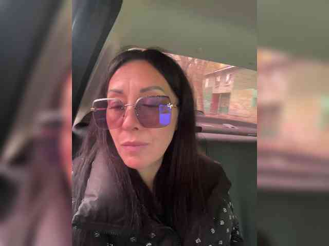 Karolina_Milf webcam