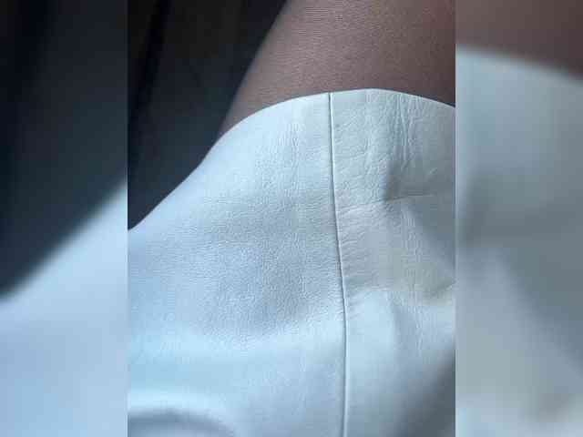 Karolina_Milf webcam