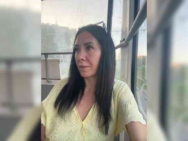 Karolina_Milf webcam