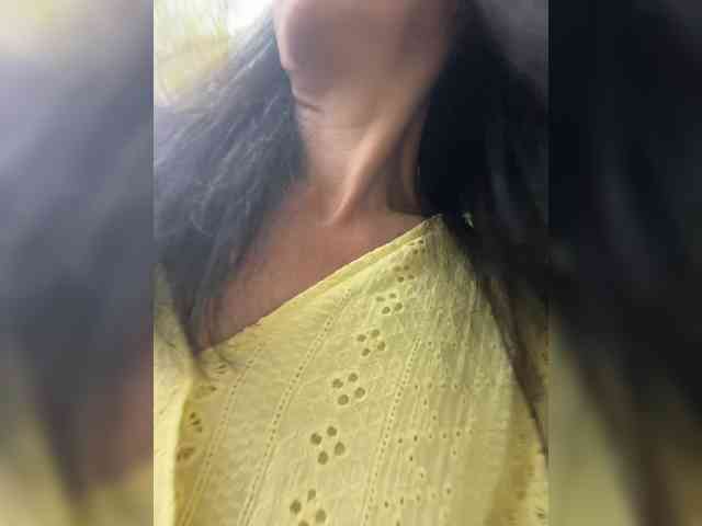 Karolina_Milf webcam