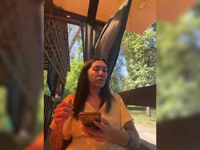 Karolina_Milf webcam