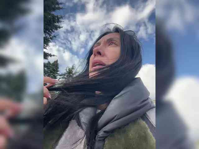 Karolina_Milf webcam