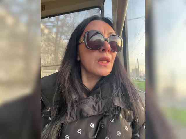 Karolina_Milf webcam