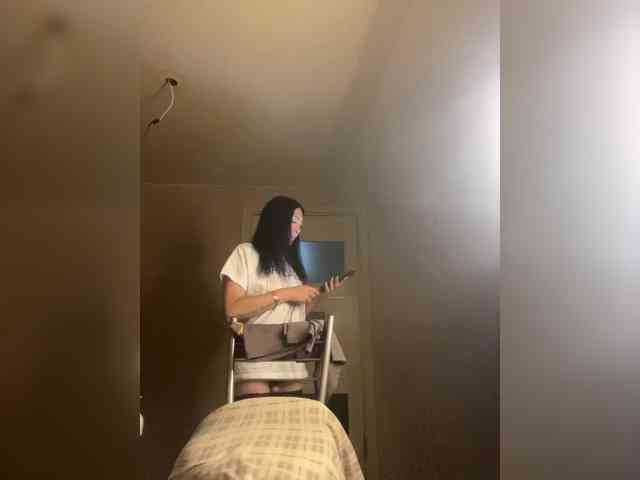 Karolina_Milf webcam