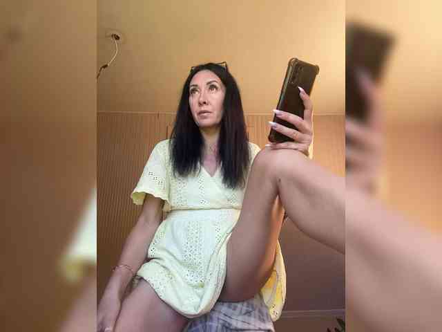 Karolina_Milf webcam